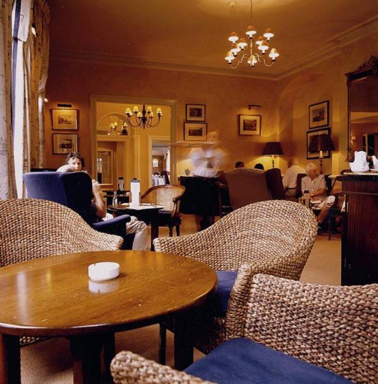 The Old Bridge Hotel Хънтингдън Екстериор снимка